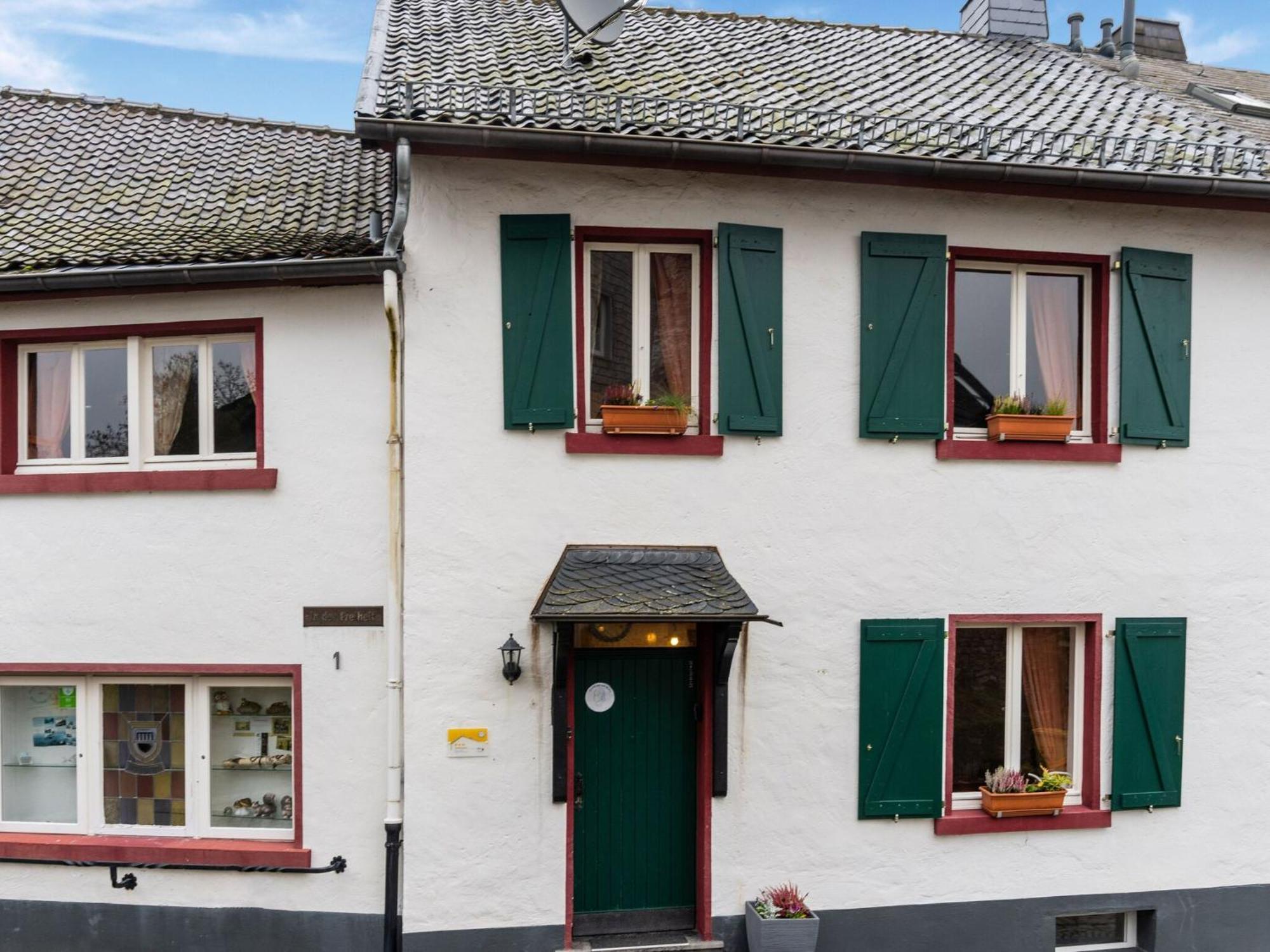 Beautiful Apartment in Reifferscheid with Wellness Oasis Hellenthal Exterior foto